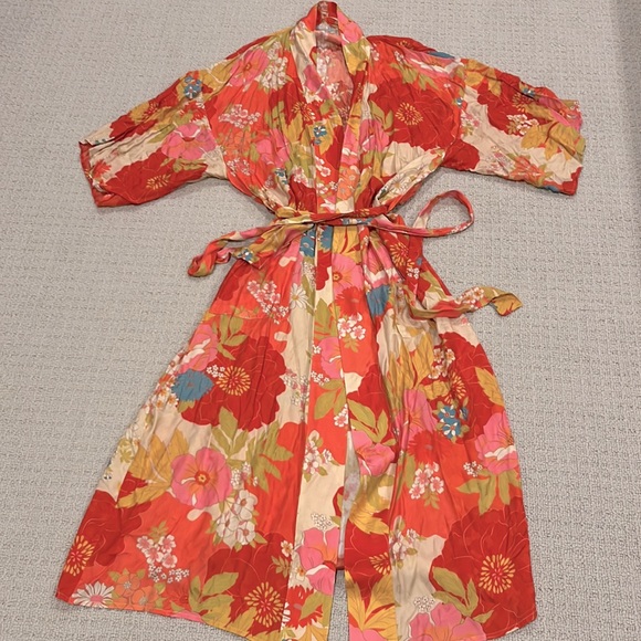 Spell Tyler Robe size SM - Picture 2 of 8